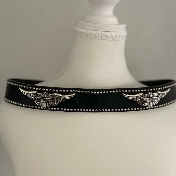 Harley Davidson Medium Studded Wing belt with attached metal buckle.